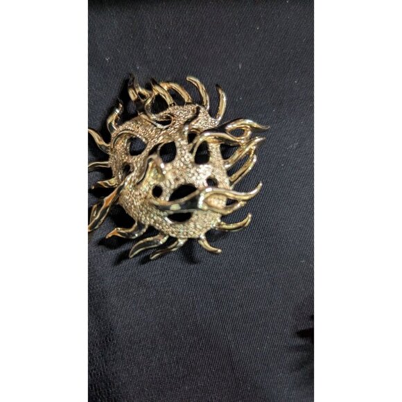 Vintage Sarah Coventry Gold-Tone Sea Urchin Brooch & Clip-On Earrings Set - Picture 5 of 9